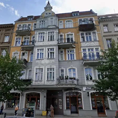 35m2 W Lofcie W Zabytkowej Kamienicy W Centrum Poznania Проживание в семье *